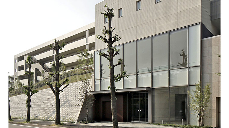 崖地31戸の集合住宅