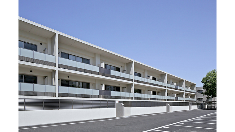 崖地31戸の集合住宅