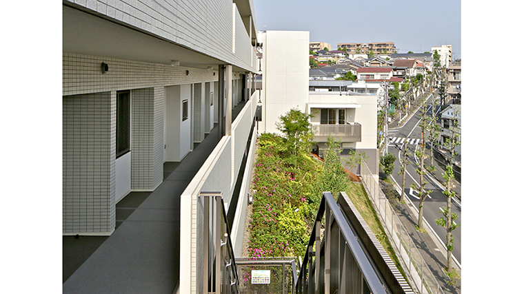 崖地31戸の集合住宅